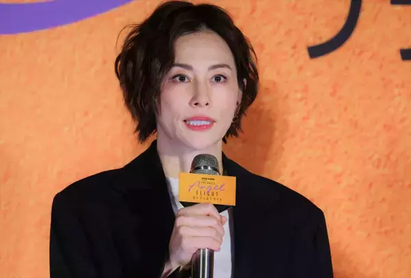 米倉涼子、『エンジェルフライトTHE MOVIE』イベントに登場　遠藤憲一の言葉に瞳を潤ませる