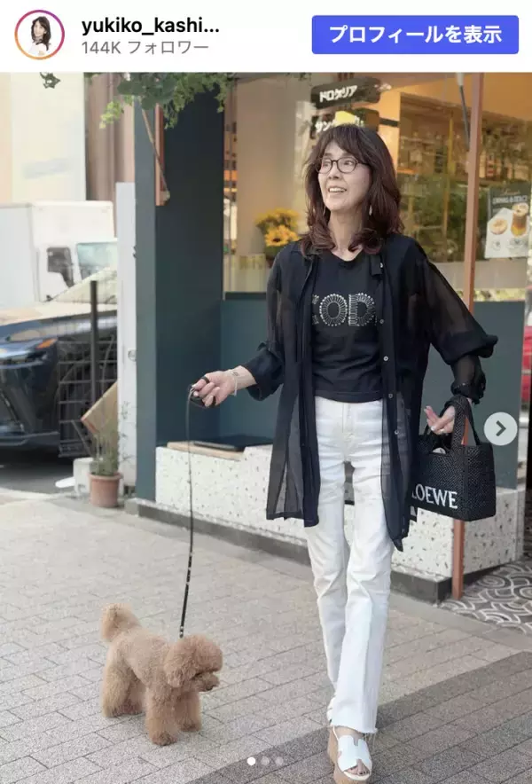 70代に見えない！　柏木由紀子、スタイリッシュなモノトーンコーデに反響