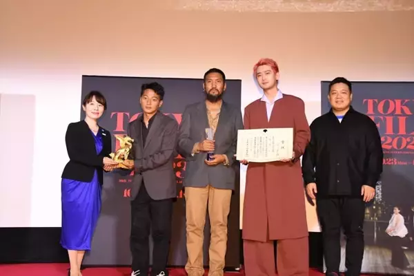第36回東京国際映画祭コンペティション、5月に急逝したペマ・ツェテン監督の『雪豹』がグランプリ！
