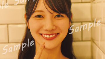 日向坂46・河田陽菜、キュートな“ぶりっこ”スマイル! 2nd写真集『テイクオフ』封入特典ポストカード第3弾公開