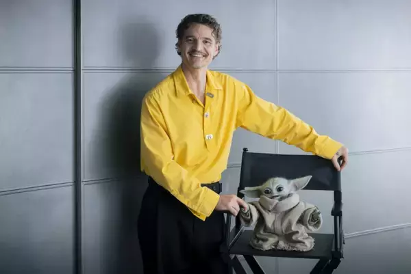 ペドロ・パスカル、『マンダロリアン』シーズン3は“声だけ”で出演　映画で久しぶりにアーマー着用