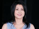 「藤原紀香54歳、ショーパンで美スタイル全開　「脚が細くて長くて綺麗」「素敵」「若々しい」とネット衝撃」の画像1