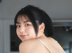 「制コレ」出身美少女19歳、かれんなチアガール姿、スク水姿も　最新デジタル写真集