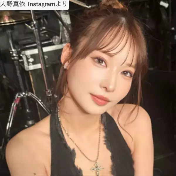 フォロワー130万の“日本一美しいドラマー”、ミニスカ網タイツ姿が「最高」 「スタイル抜群」