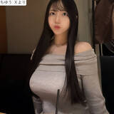 「フォロワー500万の165cm美女、オフショルダー姿で抜群プロポーション全開　ネット騒然」の画像1