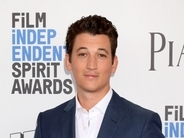 マイルズ・テラー、テイラー・スウィフトとの超豪華スーパーボウル集合写真公開