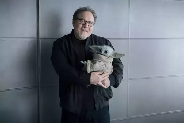 映画『マンダロリアン』にファン待望の“幻の機体”が登場　ジョン・ファヴロー監督が明かす「大半の人は気付かないかも」