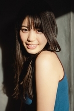 “きつねダンス”ファイターズガール・滝谷美夢が人生初グラビア　艶やかな表情も