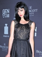 小悪魔女優クリステン・リッター、イケメン恋人との結婚はなし！？