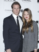 「ワイルドスピードX2」デヴォン青木、第二子出産