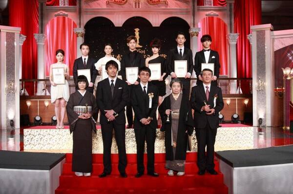 前田と大島が2ショット 日本アカデミー最優秀作品賞など 桐島 部活やめるってよ 3冠 13年3月8日 エキサイトニュース 前田と大島が2ショット 日本アカデミー最優秀作品賞など 桐島 部活やめるってよ 3冠 13年3月8日 エキサイトニュース