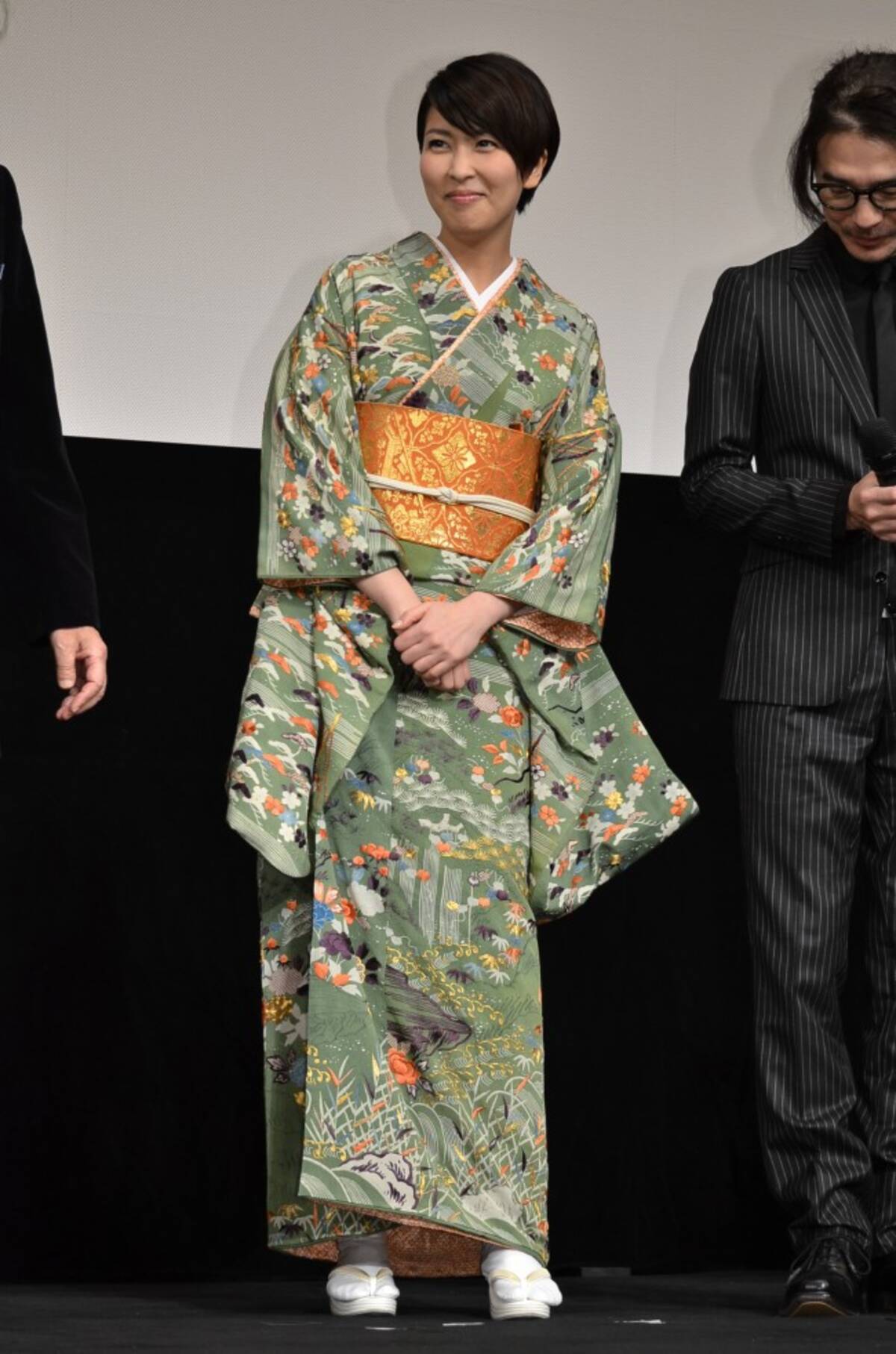 艶やか和服姿の松たか子 夫 の片岡孝太郎に 慰めてあげます 13年12月26日 エキサイトニュース 2 2