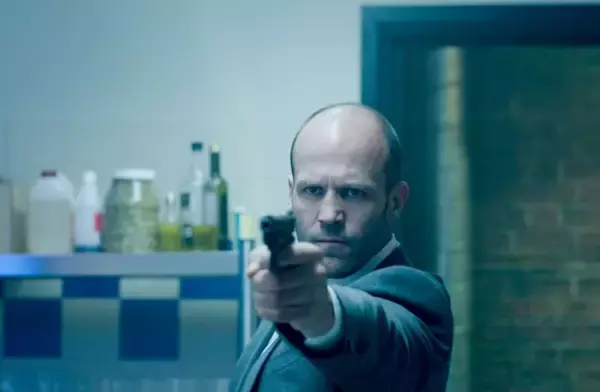 アクション俳優ジェイソン・ステイサム、アカデミー賞スタッフとのタッグで新境地