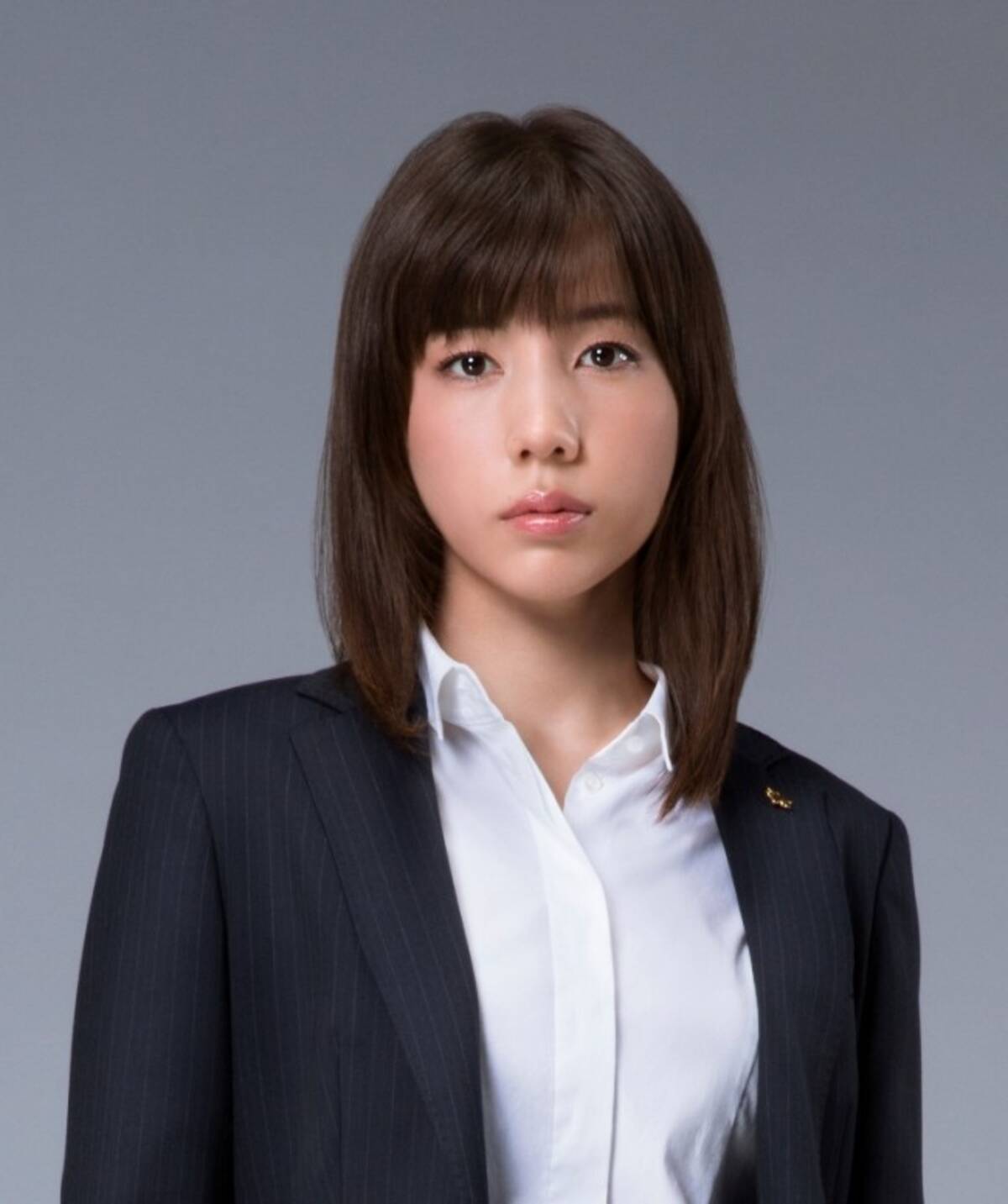 仲里依紗 検察事務官役で社会派ドラマに初挑戦 冤罪事件の真相を解き明かす 15年3月18日 エキサイトニュース