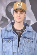 ジャスティン・ビーバー『Mステ』出演に上機嫌、AKB・関ジャニ∞とのトーク展開