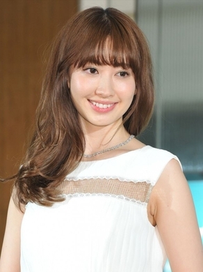 Nmb市川美織はわき毛ボーボー こじはる 永久脱毛しないで欲しい 16年3月1日 エキサイトニュース