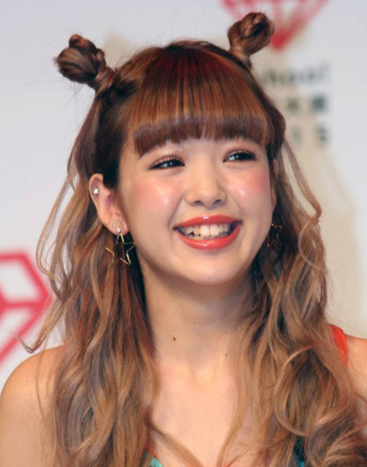 藤田ニコル ローラからの早すぎるxmasプレゼントにびっくり 16年9月27日 エキサイトニュース