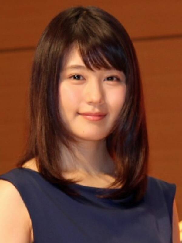 有村架純 今年のカレンダー撮影は屋外を希望 開放的になれました 16年10月15日 エキサイトニュース