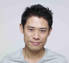 伊藤淳史、“ジャンプ愛”あふれるヒーローに 「少年ジャンプ」全面協力ドラマに主演