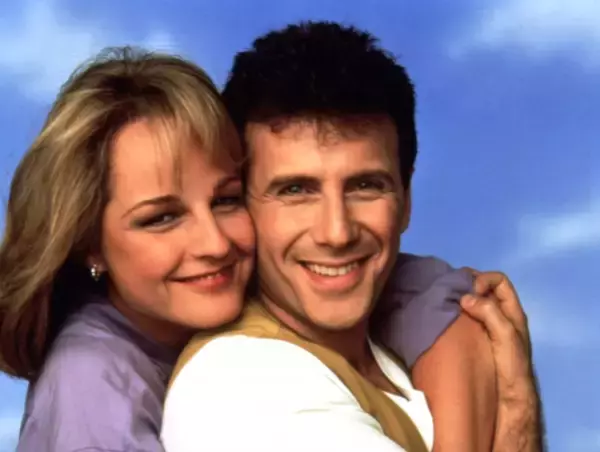 ヘレン・ハント主演『あなたにムチュー』、リバイバル企画が浮上