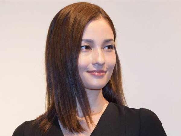 黒木メイサがインスタグラム開設 城田優も いらっちゃい と歓迎 18年5月19日 エキサイトニュース