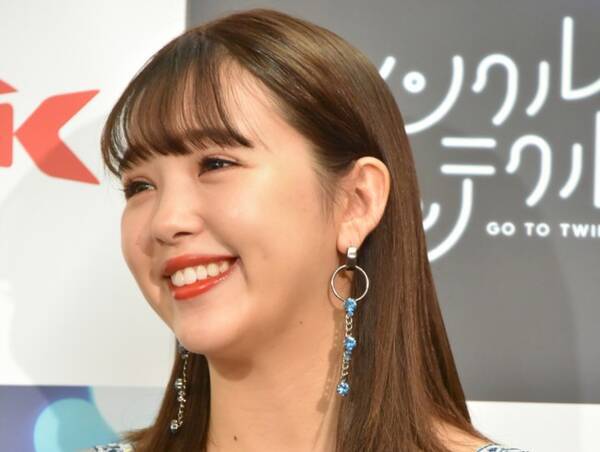 藤田ニコル カラフルなビキニ姿に かわいすぎ 腹筋やばい の声 18年6月30日 エキサイトニュース