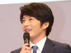 綾野剛がカッコいい ハゲタカ 初回 Nhk版との違いにも注目集まる 18年7月日 エキサイトニュース