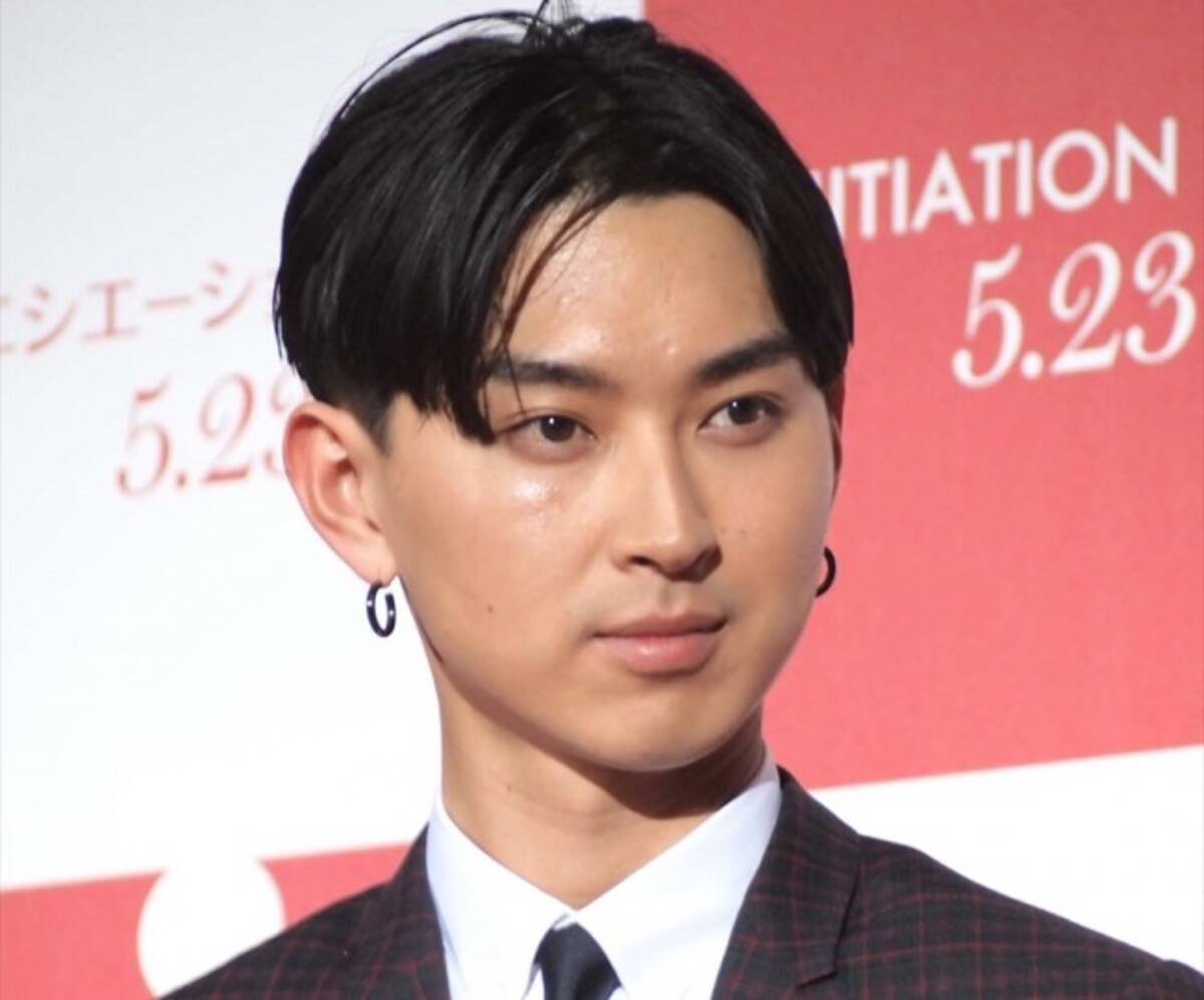 細マッチョ 松田翔太 プールへダイブ 叫ぶレベルのかっこよさ 18年8月23日 エキサイトニュース