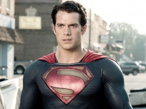 ヘンリー・カヴィル、スーパーマン役を降板か