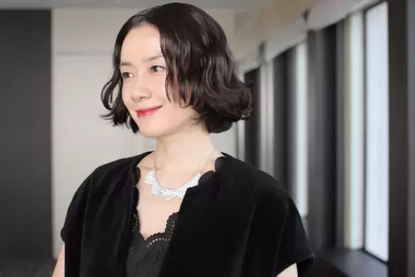 『時をかける少女』から35年、原田知世の唯一無二の人生