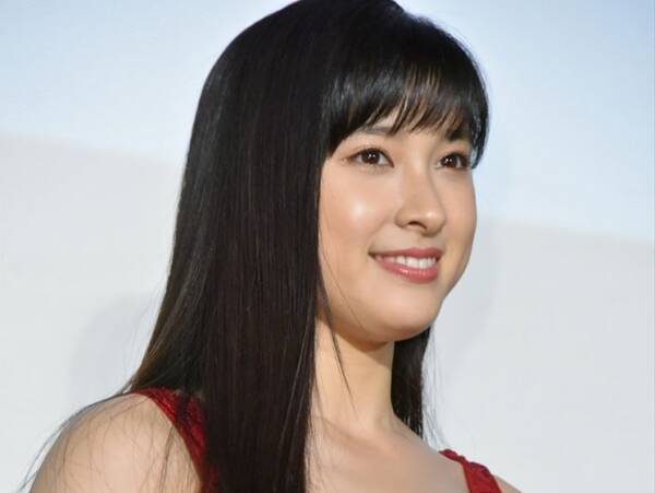 土屋太鳳が ひさしぶりの私服 を披露 かわいい と反響続々 18年11月12日 エキサイトニュース