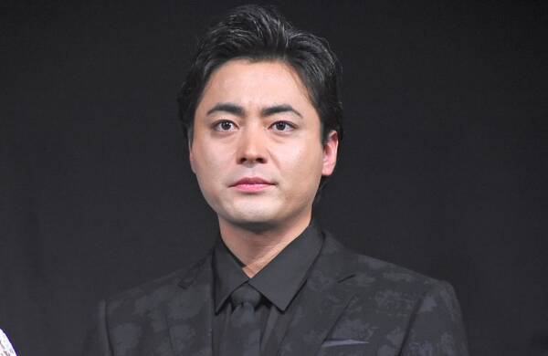 山田孝之 プロデューサー としての定番差し入れは 芋ようかん 18年12月13日 エキサイトニュース