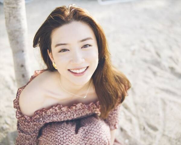 永野芽郁 大人っぽい表情からキュートな笑顔まで 1st写真集新カット公開 19年1月19日 エキサイトニュース