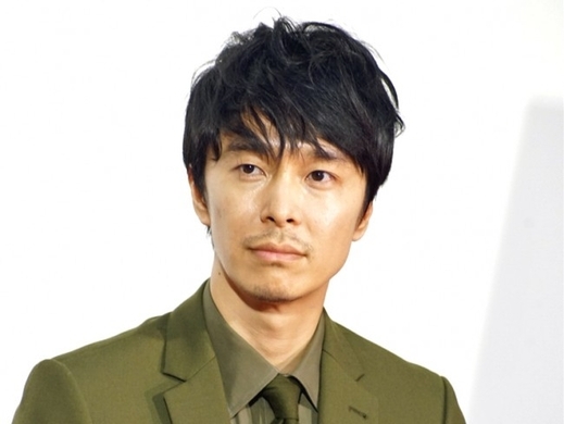 長谷川博己 実母の若かりし日の写真が アノ方にそっくり と大反響 21年1月17日 エキサイトニュース
