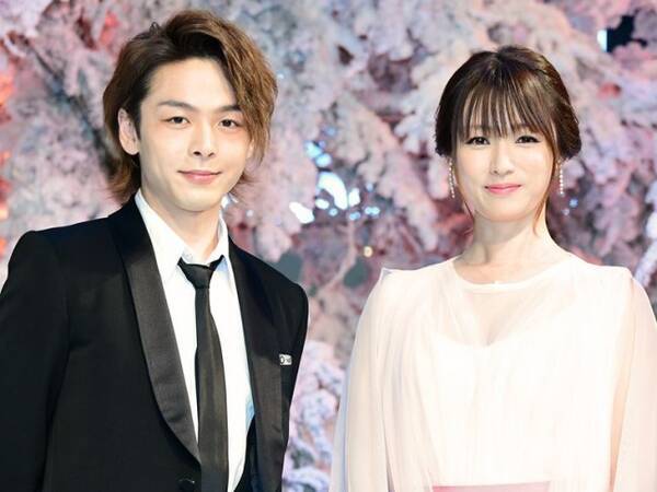 中村倫也が深田恭子の胸にタッチ 視聴者騒然の 初めて恋をした日に読む話 第5話 19年2月13日 エキサイトニュース