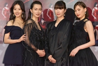 長谷川京子、大政絢ら美女4人、セクシードレスで“美の競演”
