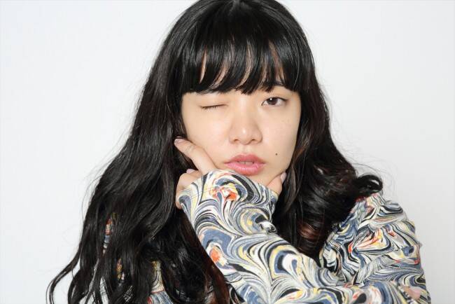 あいみょん 17歳で初めて官能小説を購入 お気に入りフレーズを披露 19年4月6日 エキサイトニュース