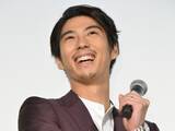 「賀来賢人、週刊誌に隠し撮り！ …された風ショットが高クオリティー」の画像1