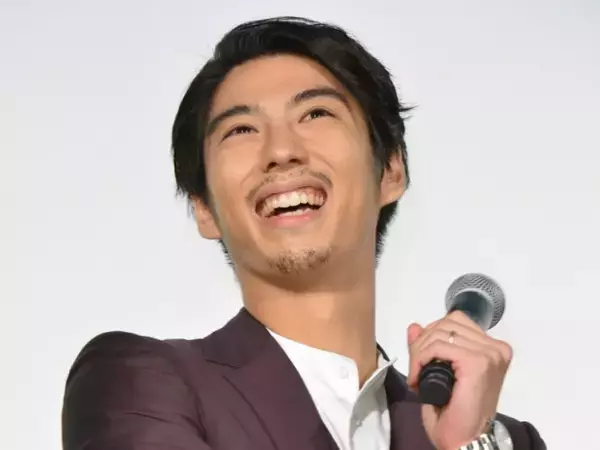 賀来賢人、週刊誌に隠し撮り！ …された風ショットが高クオリティー