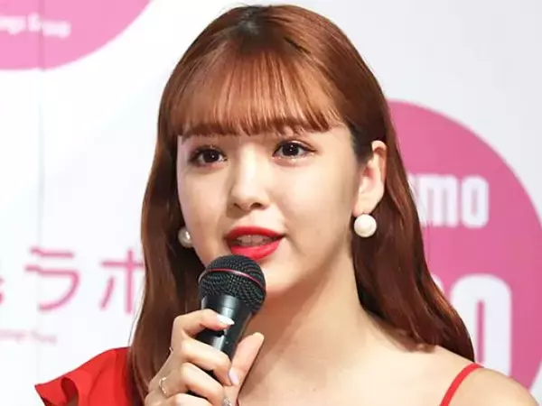 藤田ニコル “裸眼のすっぴん”公開 　セクシーなノースリーブ姿がかわいい