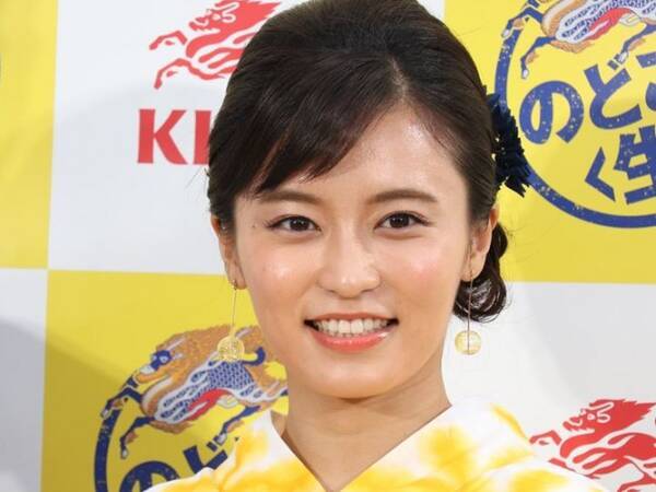 小島瑠璃子 スイカ柄ビキニ姿に かわいすぎ スタイル良い と反響 19年9月3日 エキサイトニュース