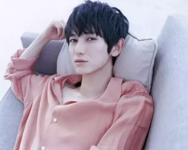 本郷奏多と“365日一緒に朝を迎える” 2020年カレンダー発売決定