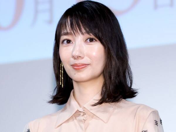 波瑠 G線上のあなたと私 インスタでオフショット公開 部屋着 ヘアスタイルに かわいすぎ の声 エキサイトニュース