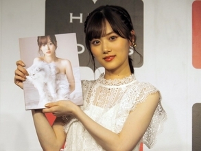 乃木坂46・山下美月、報道陣からの質問に赤面「こんな公共の場でですか？」