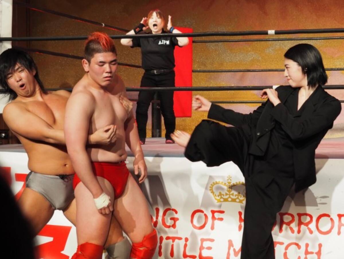 三吉彩花が見事な 犬鳴ハイキック 女子プロレスラーとの二刀流を勧められる 年2月5日 エキサイトニュース