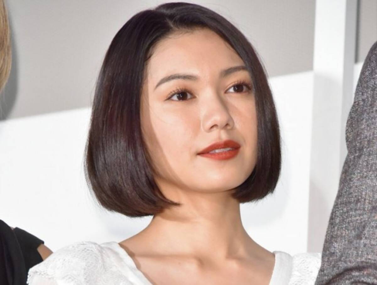 二階堂ふみ ファン眼福のロリータ姿披露 激カワ 前髪ありかわいい 年2月16日 エキサイトニュース