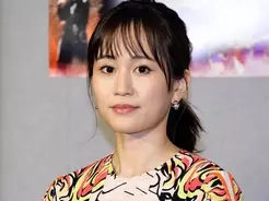 佐藤健 ドラマの優しさが嘘クサく見えるワケ パンツ丸出しの前田敦子を引きずる衝撃写真 有名人の消し去りたい 黒歴史 年3月22日 エキサイトニュース