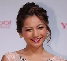 ランジェリーショップに男性がいた 彼女に こっちの下着が似合うよ 許せる 19年6月5日 エキサイトニュース