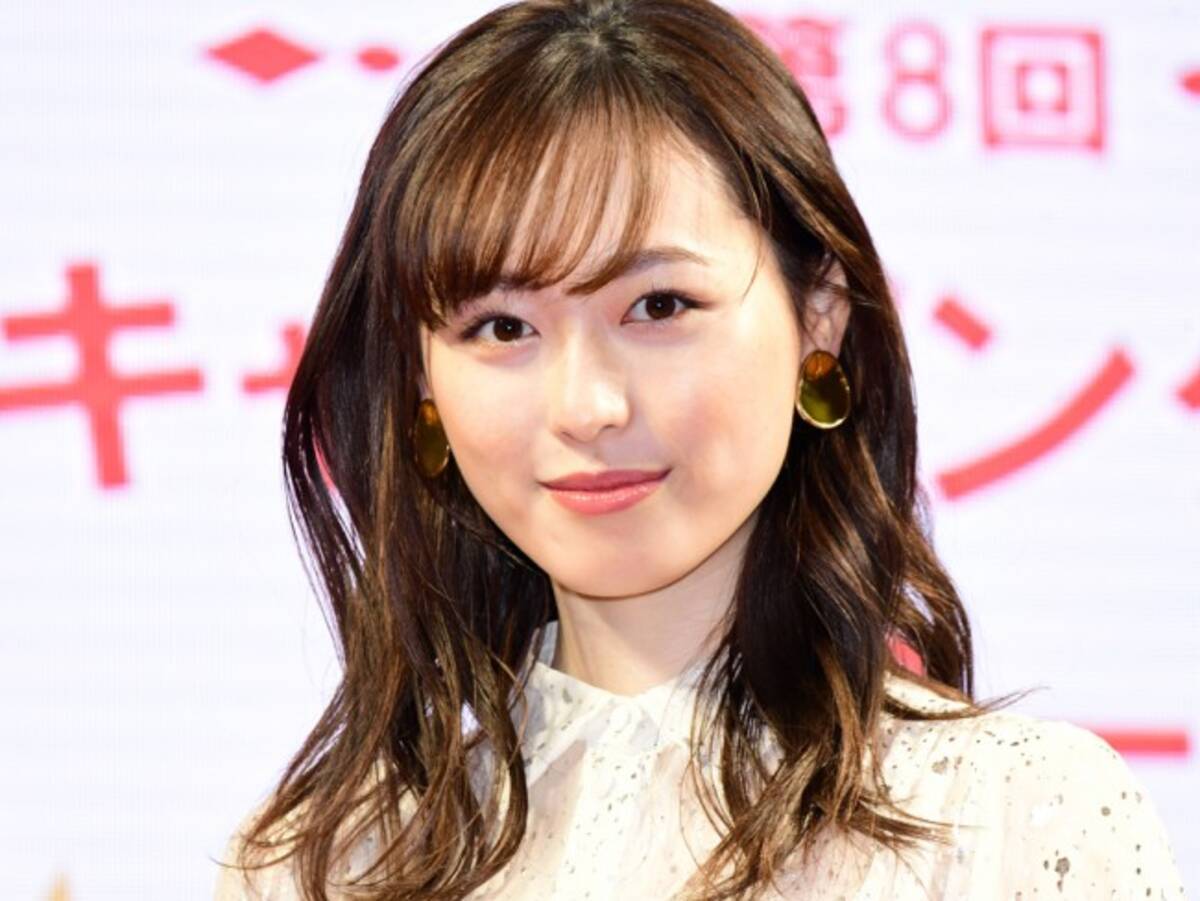 福原遥 爽やかノースリーブ姿に反響 透き通る肌 肌真っ白 年5月23日 エキサイトニュース