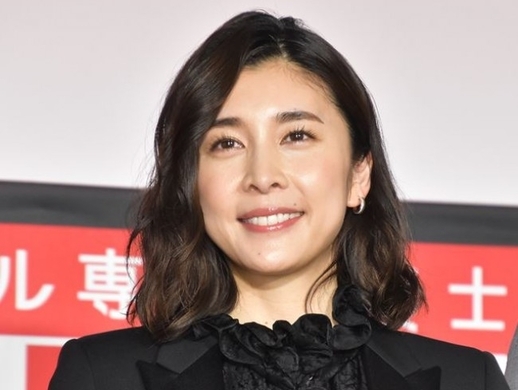 竹内結子 ストロベリーナイト 出演中の新婚夫のために主役を譲っていた 19年4月17日 エキサイトニュース